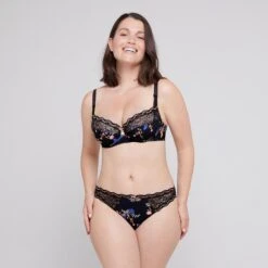 Culotte Noire Gold LUCCIA TWIST -BESTFORM BOUTIQUE BL02609 9N5 WEB 3 ef79f8b5 1e39 4e06 8222 67f4bdb86421