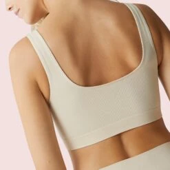 Soutien-gorge Sans Armatures Nude Just Essential -BESTFORM BOUTIQUE BL10802 043 WEB 2 f0704672 b694 450d 8b8b 73ad1bd25471