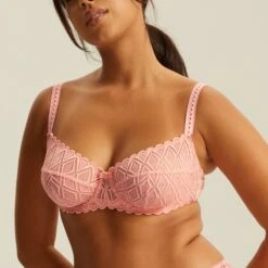 Soutien-gorge Emboîtant Avec Armatures Romance AMELIA -BESTFORM BOUTIQUE BL14481 07E WEB 11 6e2e9cab 42ac 4d77 9186 7073cbf26560
