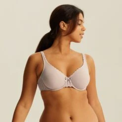 Soutien-gorge Emboîtant Avec Armatures Beige Noisette Stockholm -BESTFORM BOUTIQUE BL44446 042 WEB 1 604699ea b6cf 4e32 b234 24b9d2b51f9f