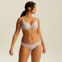 Soutien-gorge Emboîtant Avec Armatures Beige Noisette Stockholm -BESTFORM BOUTIQUE BL44446 042 WEB 3 8aa5b7bb 2e1b 45fb ba92 54cd16db0ff6