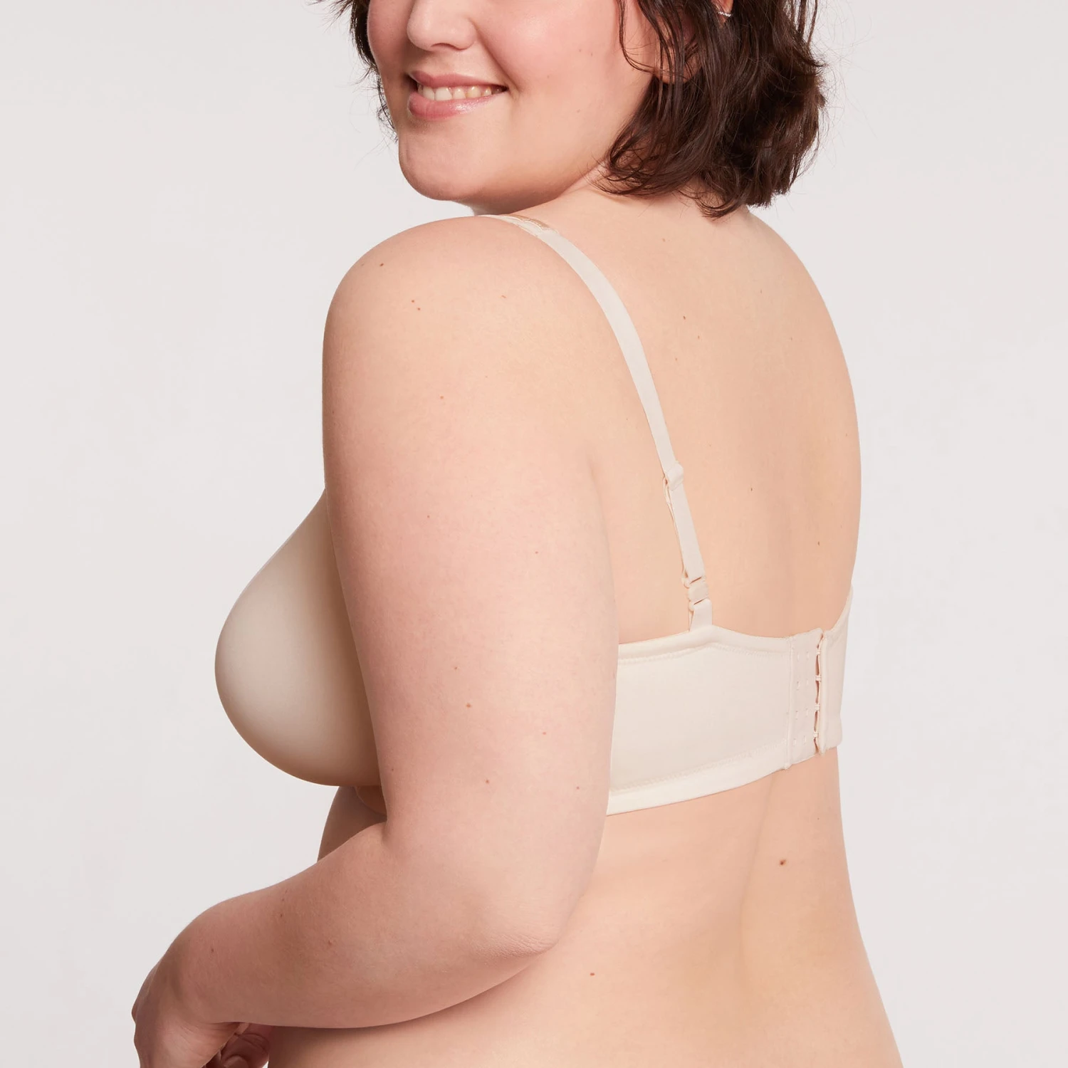 Soutien-gorge Sans Armatures Beige Rosé Moulded Convertible 3 Soutien-gorge Sans Armatures Beige Rosé Moulded Convertible – Image 3