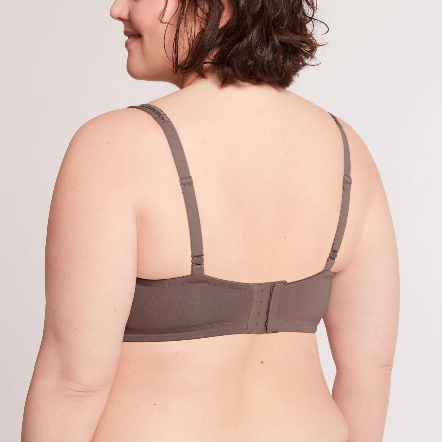 Soutien-gorge Sans Armatures Taupe Moulded Convertible 2 Soutien-gorge Sans Armatures Taupe Moulded Convertible – Image 2